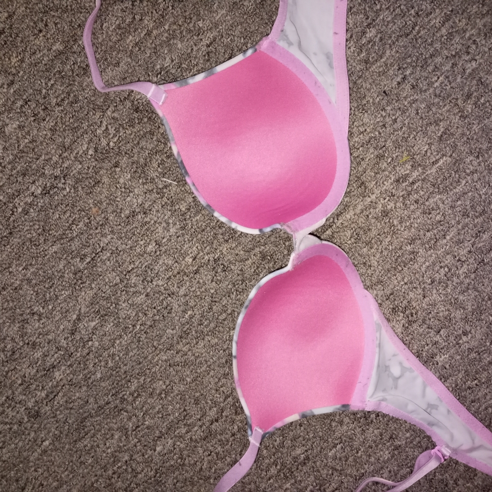 Victoria Secret Pink tie dye t shirt bra size 34B - Picture 3 of 4